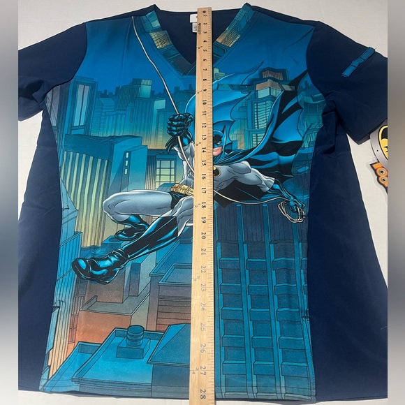 Batman Cherokee Scrubs Tooniforms DC Mens V Neck Top Size Small - Picture 3 of 7